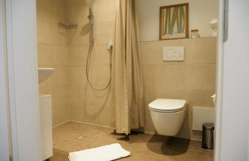 ALPENJUNGLE - Großes Apartment I Stadtmitte I für bis zu 8 Personen - Foto 12
