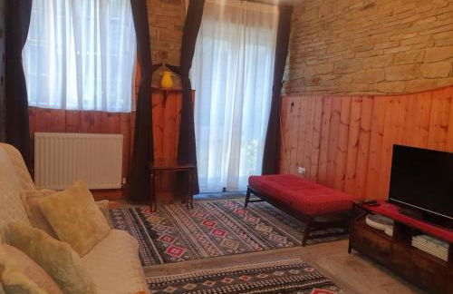 Edgerton coach house, Detached cottage in town, Spacious rustic charm - Foto 2