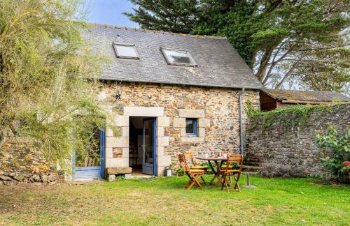 Ville Daniel - Photo 1