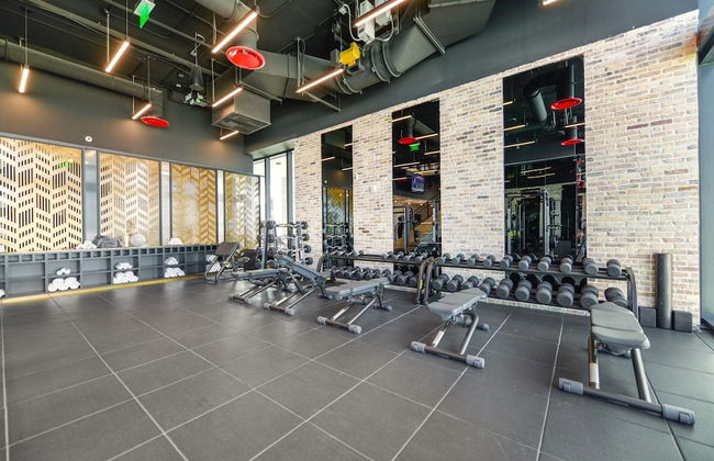 Luxury Studio Panoramic Outlook - Photo 31