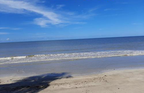 Casa à beira-mar, piscina - Foto 17