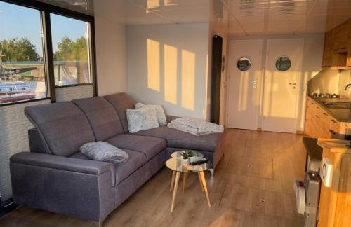 Führerscheinfreies mobiles Hausboot - Photo 5