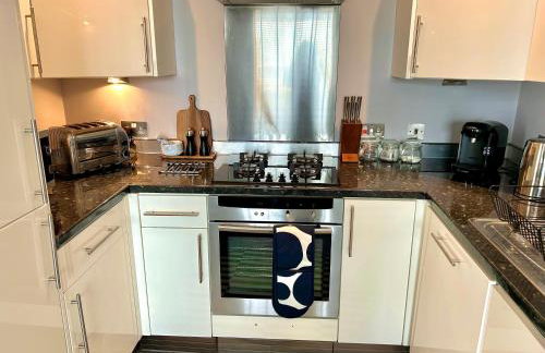 Luxury 2 bedroom town apartment - Foto 9