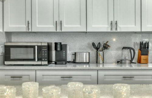 Modern and Spacious 3bdrm and 3 bath house with pool - Foto 20