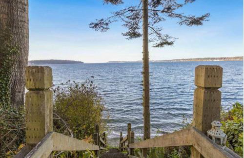 Poulsbo Waterfront Lodge with Game Room Library - Foto 69