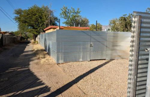 Guesthouse w/ private access and patio - Foto 25