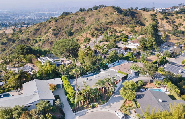 Edwin by Avantstay Hollywood Hills Luxury + Pool - Photo 4