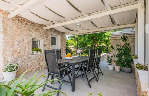 Cozy Home In Veliki Brocanac - Foto 18