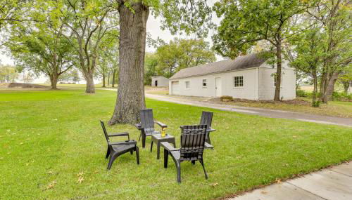 Topeka Farmhouse Hideaway 5 Mi to Downtown! - Photo 3