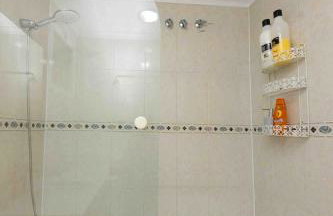 Tolle Wohnung mit 2 Schlafzimmern, Balkon und Pool - Foto 21