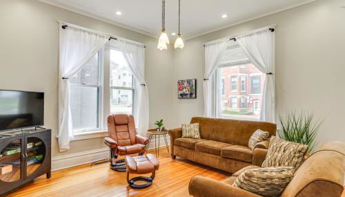 Walk Downtown Inviting Historic Home in Dubuque! - Foto 4