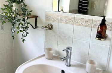 Ty Newydd - Photo 17