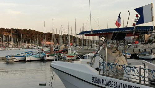 Vue magnifique sur le port appartement 80m2 piscine tennis parking climatisation - Foto 4