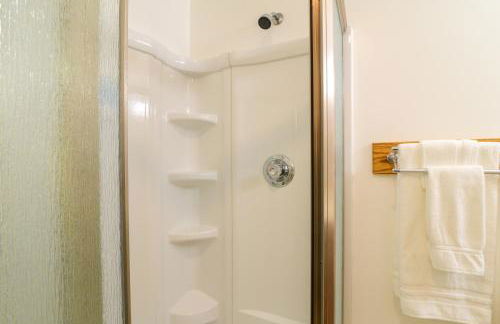 The Eagles Nest at Alpine Cabin with Fireplace! - Foto 22