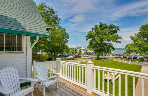 Portage Lake Condo with Deck and Pool Access! - Foto 3
