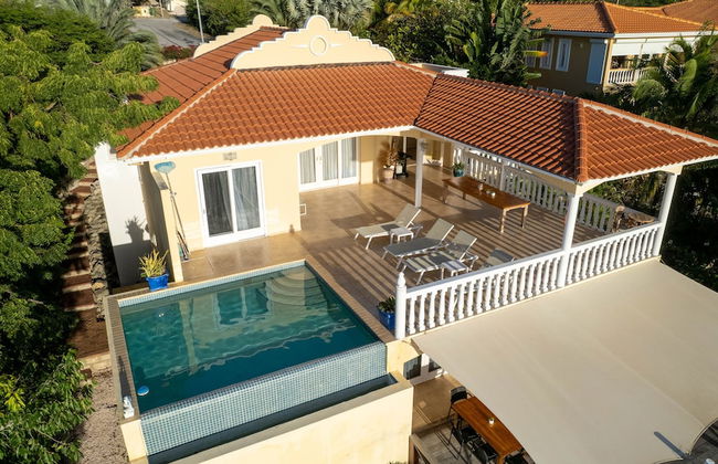 Coral Estate Holidays - Photo 7