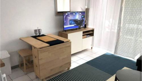 Studio au calme avec piscine, face golf, parking gratuit, tout à pied à 10mn centre ville - Foto 4