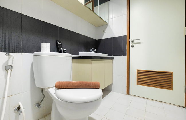 Luxurious and Comfy 2BR Cinere Bellevue Suites Apartment - Photo 12