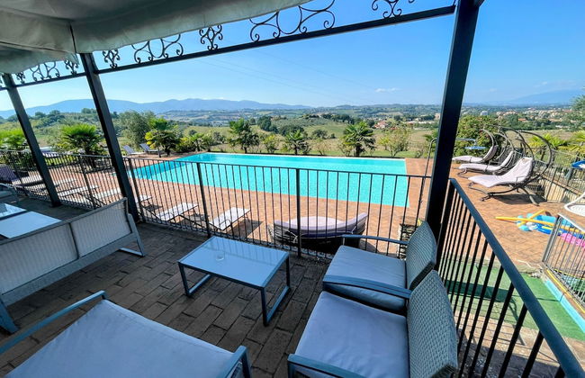 Spoleto Poolside - apt Sleeps 4 on Beautiful Campus - 1 km max Spoleto Central - Photo 10