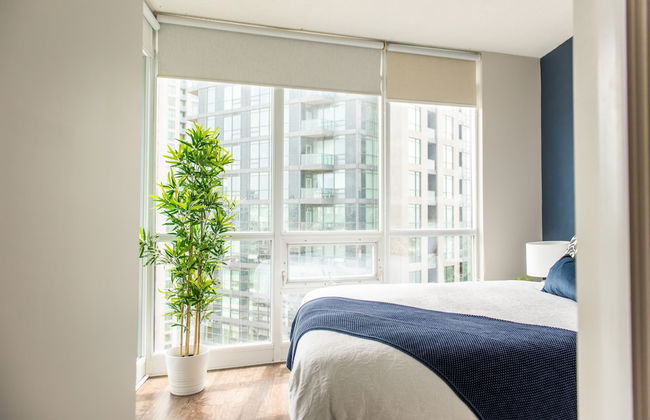 QuickStay CN Tower View Condo in Fort York - Foto 9