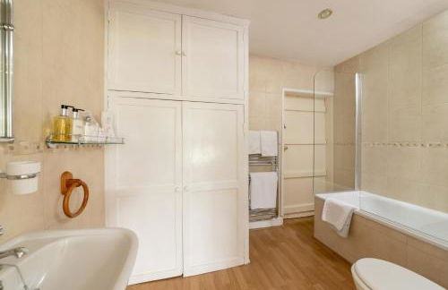 Chirk Cottage at Hill House Farm Cheshire - Photo 14