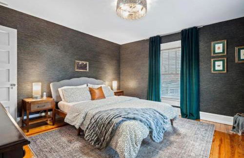 Roberson House Private Pool Walk to DT Sleeps 12 - Foto 23