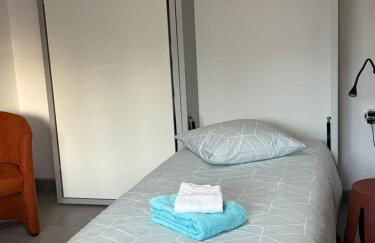 Studio étoilé, au coeur de Sanary parking gratuit - Foto 9