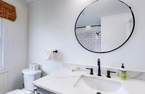 Minutes from it All - Foto 10