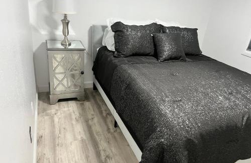 Beautiful downtown Anchorage 4 - Photo 19