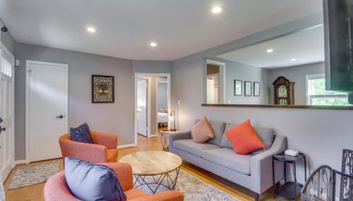 Charming Retreat in Charlottesville with Deck! - Foto 4