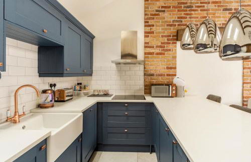 The Cowshed - Luxury Barn with Hot Tub - Foto 17