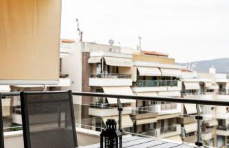 Spacious 3-bedroom apartment with WiFi, AC in charming Kalamaria - mountain view - Foto 44