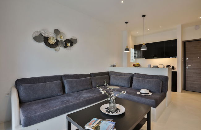 Penthouse & Apartments by the Sea near Airport - Foto 21