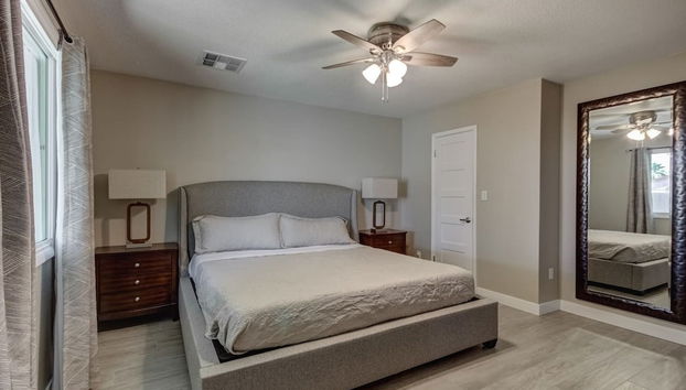 Tempe Remodel w/ Sparkling Pool and Game Room! - Foto 5, Habitación