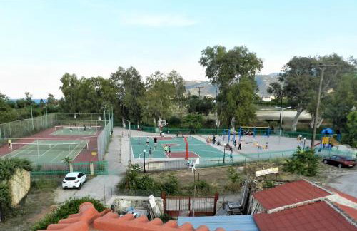La Casa di Ercole across bay of Nafplio. - Photo 2