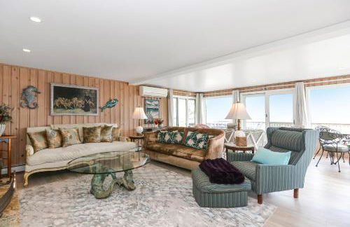 Ocean front home on dunes of Wingaersheek Beach - Photo 16