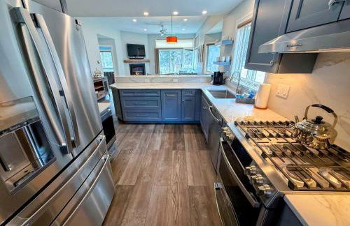 F32 Modern Golf Course Home with Mountain Views - Foto 13