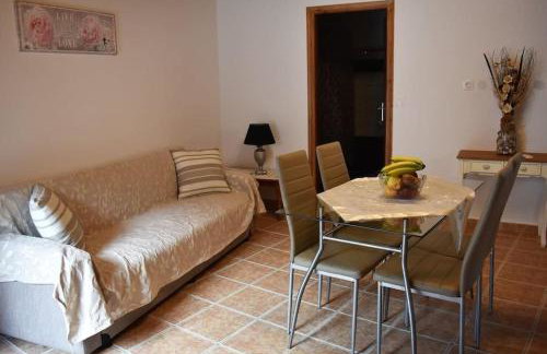 GIANNOYLAS HOYSE{PIGADI] - Photo 16