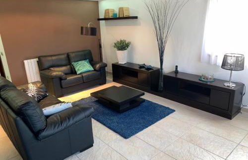 Magnífica Villa Familiar Con Piscina a 8Km Playa - Photo 24