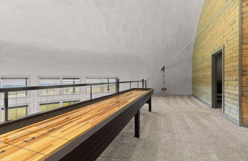 West Cabin- Yellowstone Family Retreat- Sled Hill - Foto 51