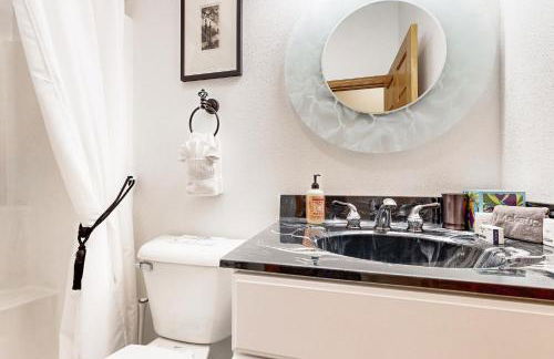 Luxurious Wooded Retreat - Foto 18