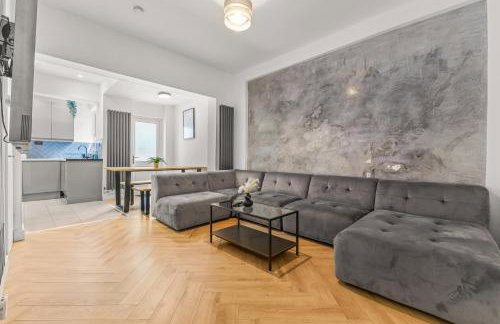 Modern City Centre Townhouse sleeps 10 & Parking - Foto 14