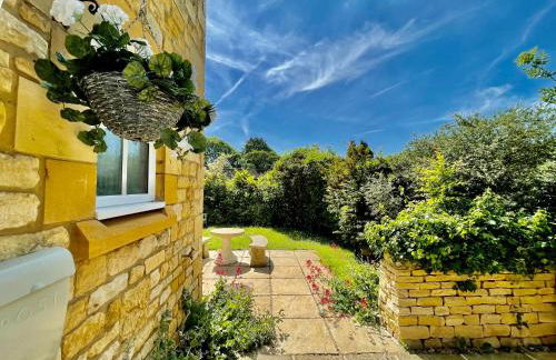 Cotswold Chic Retreats "Jacinabox" Central Chipping Campden-Parking-Garden - Photo 7