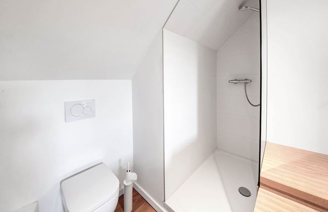 Castle in Ferrieres With Pond Garden - Photo 21