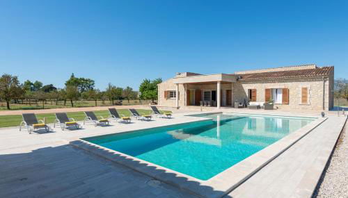 Mireia 2002 with pool and garden by BeBreeze Mallorca - Foto 2, sunbed