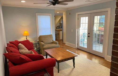 Duplex Farmhouse Rental Walk to Downtown - Foto 9