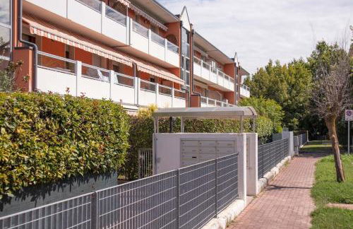 Mira Venice Apartment - Photo 22