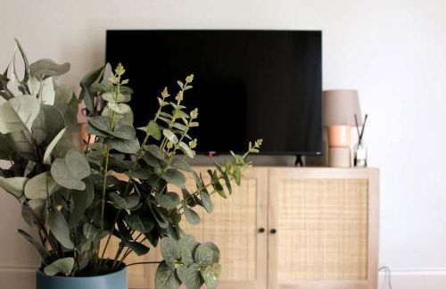 Our House Collective - Luxury Stay in Lincoln City Centre, Hot tub, Sleeps 16 - Foto 21