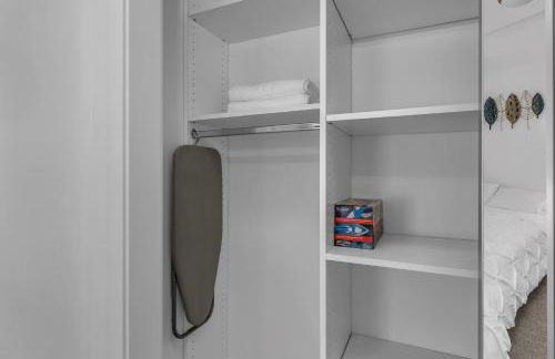 Amazing, Spacious Unit, Heart LA - Photo 7