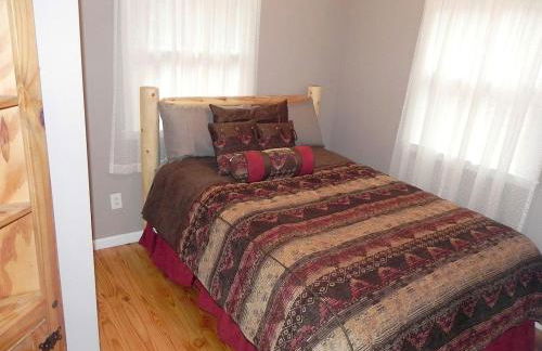 Well-Equipped Cabin Great for Families in Helen, Georgia - Foto 14